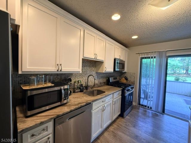 Whitehall Manor - Residential Lease
