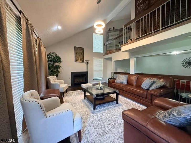 Whitehall Manor - Residential Lease