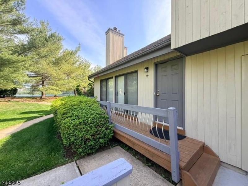 Whitehall Manor - Residential Lease
