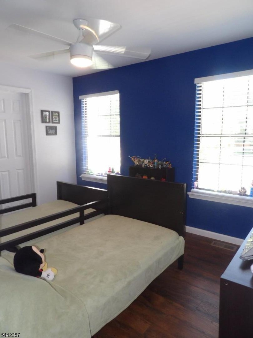 Oaks community - Residential