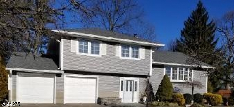 MAPLE PARK - Residential