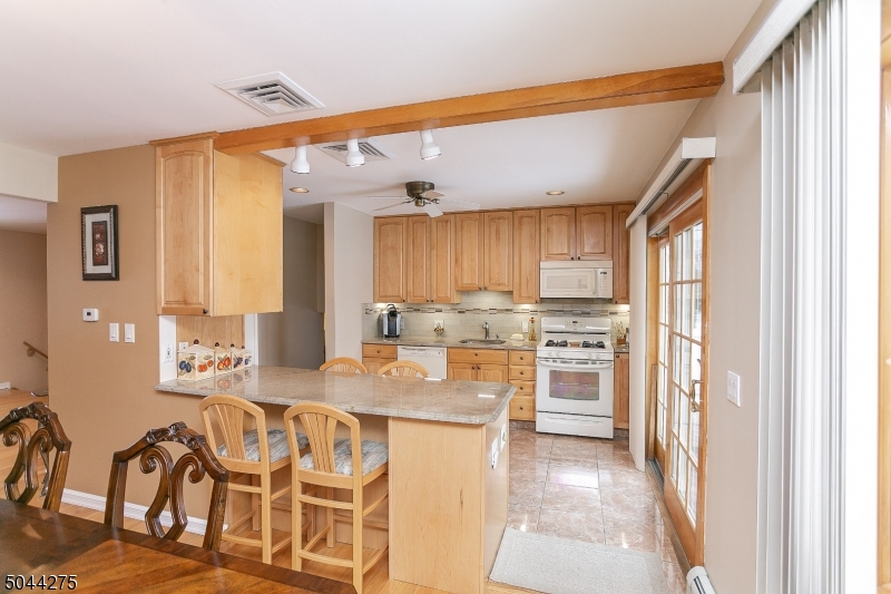 MAPLE PARK - Residential