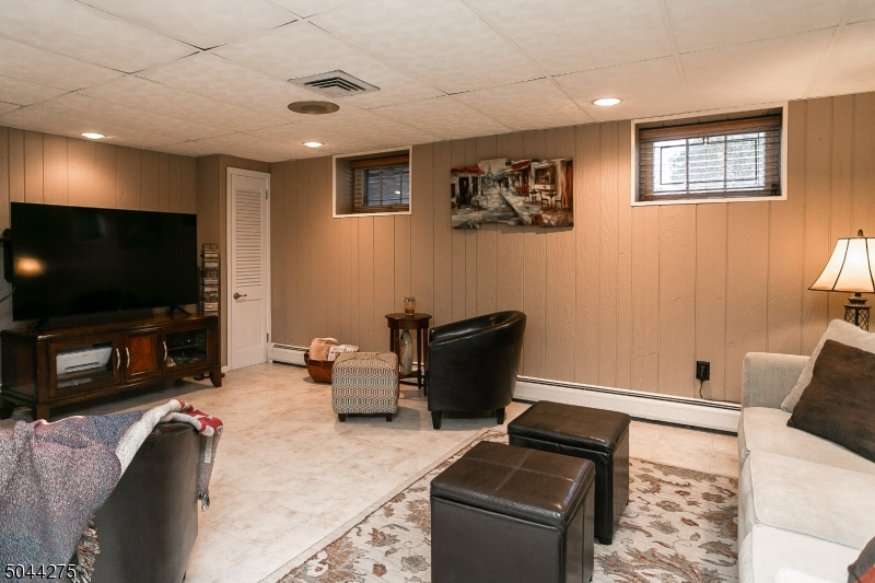 MAPLE PARK - Residential