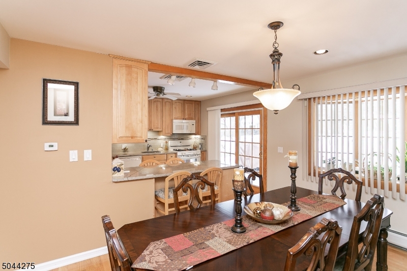 MAPLE PARK - Residential