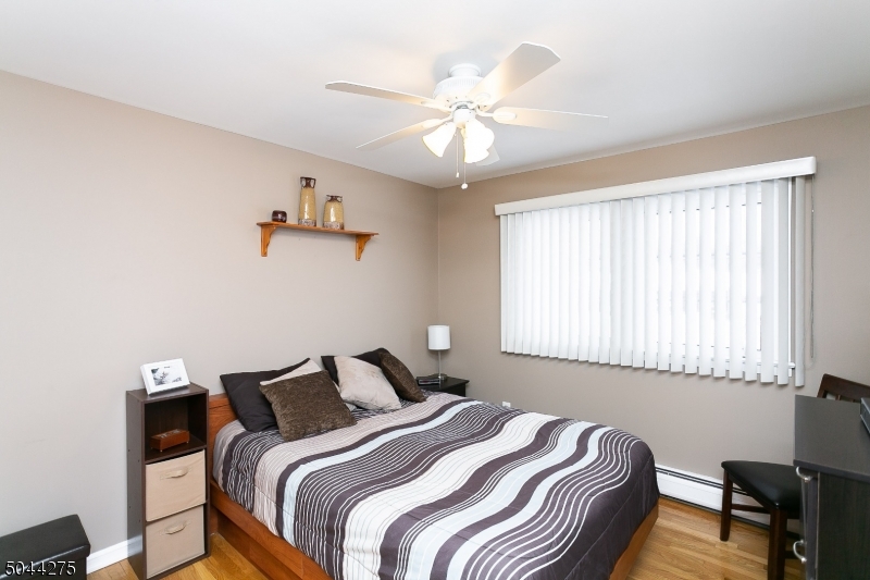MAPLE PARK - Residential