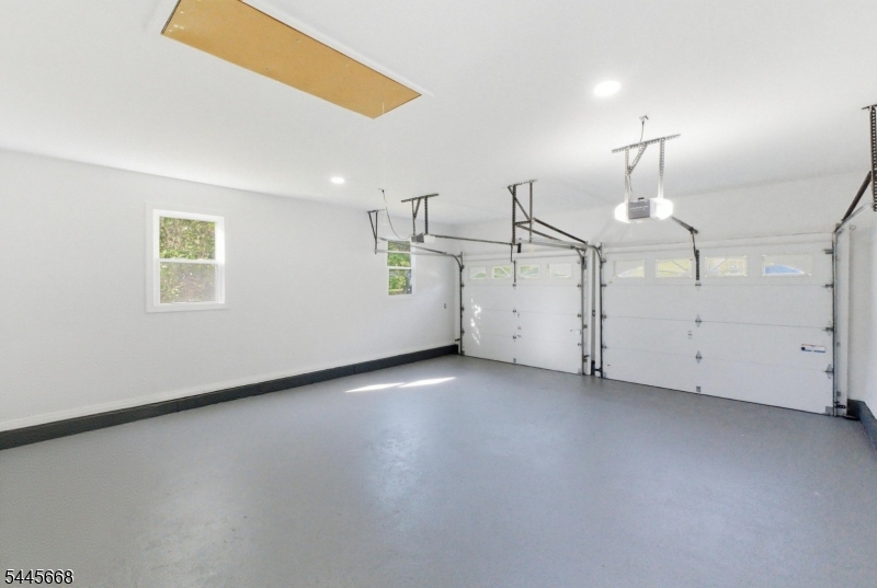 Whitehouse Station - Residential