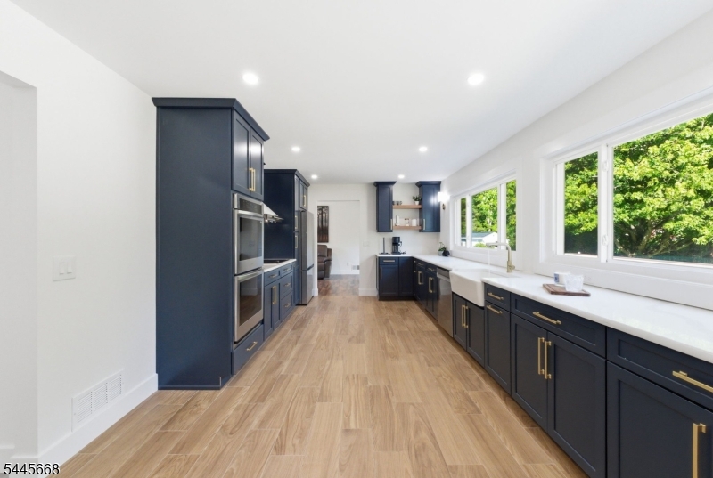 Whitehouse Station - Residential