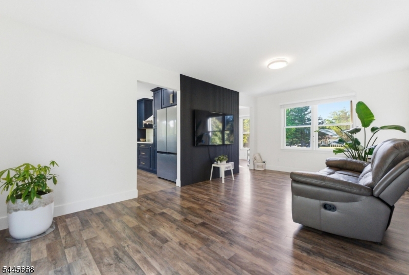 Whitehouse Station - Residential