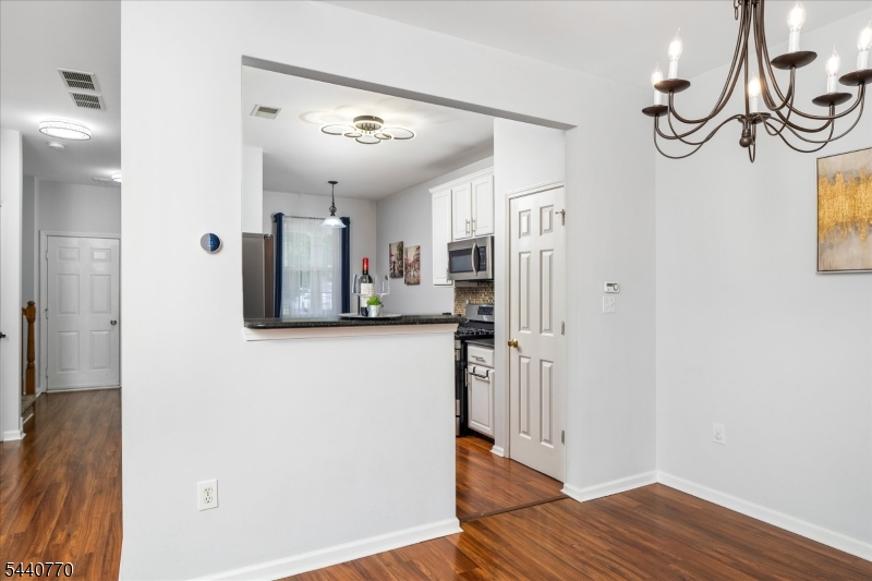 Montgomery Walk - Residential