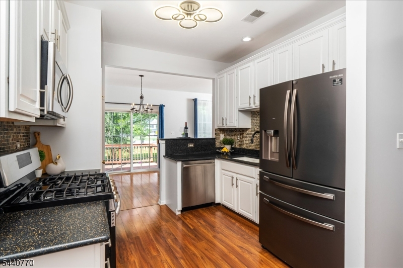 Montgomery Walk - Residential