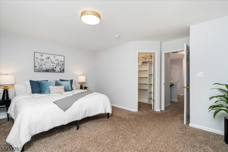 Montgomery Walk - Residential