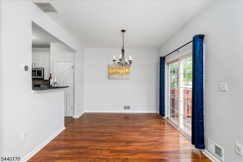 Montgomery Walk - Residential