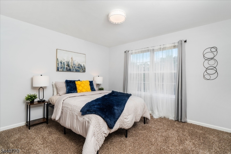 Montgomery Walk - Residential