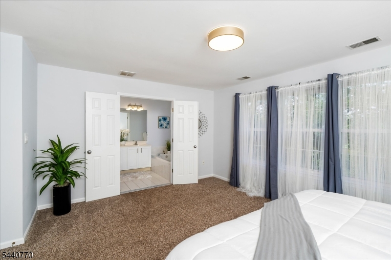 Montgomery Walk - Residential