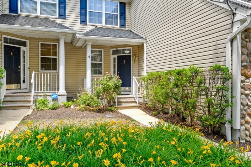Montgomery Walk - Residential
