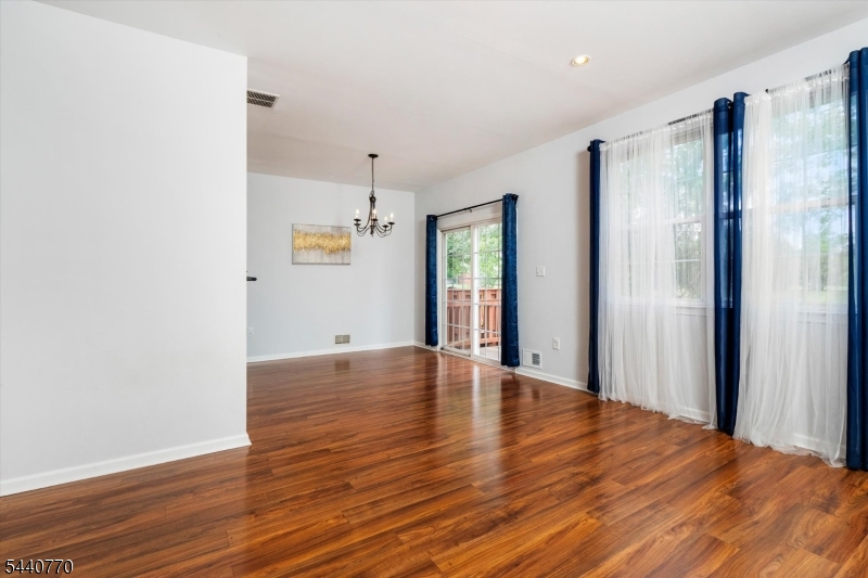 Montgomery Walk - Residential