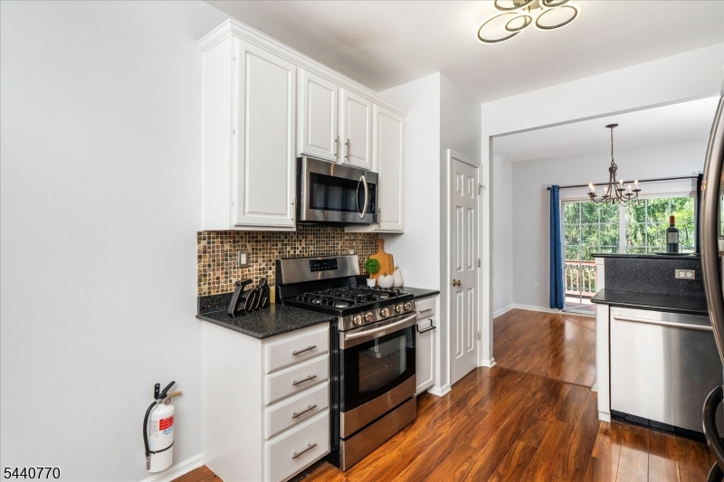 Montgomery Walk - Residential