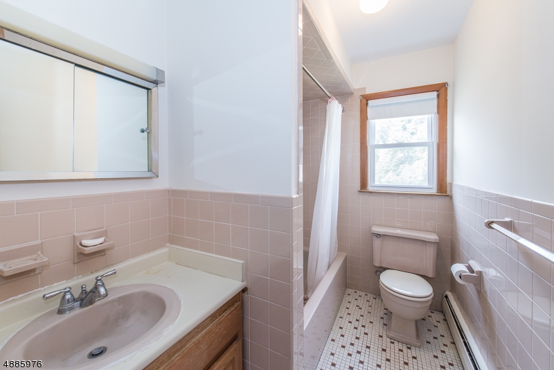 Pompton Plains - Residential