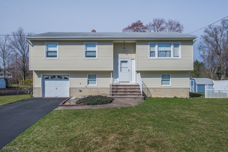 Pompton Plains - Residential