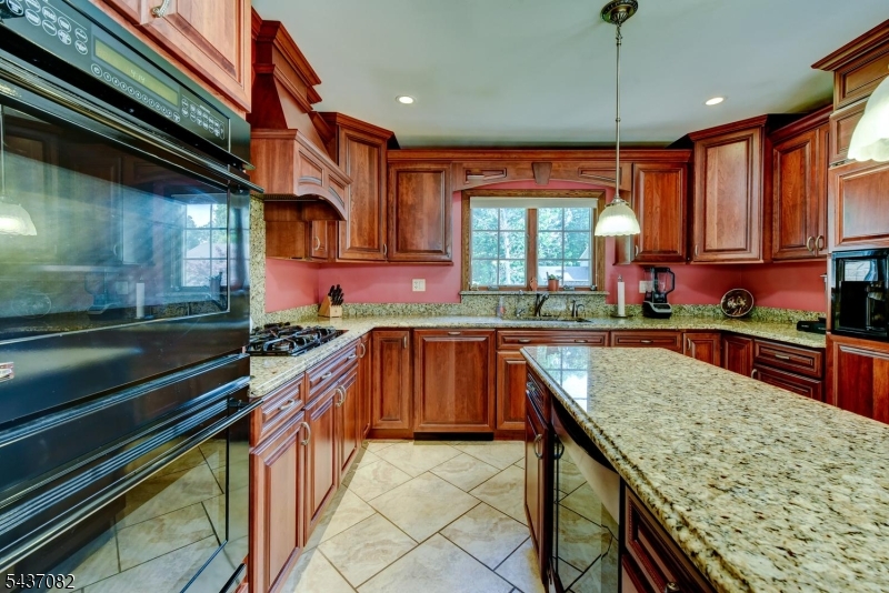 Black Oak - Residential