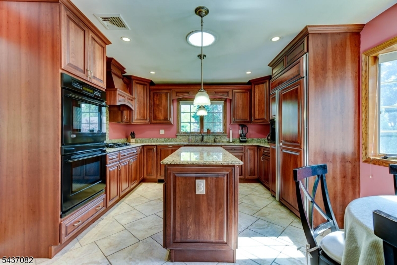 Black Oak - Residential