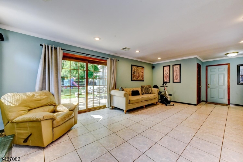 Black Oak - Residential