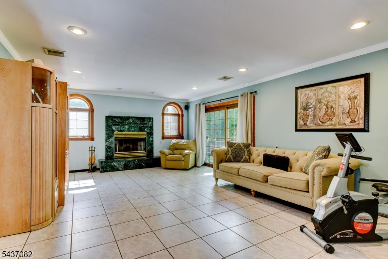 Black Oak - Residential