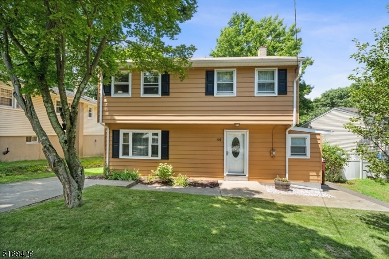 White Meadow Lake - Residential