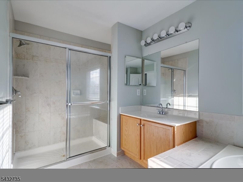 Grande At Crystal - Residential Lease