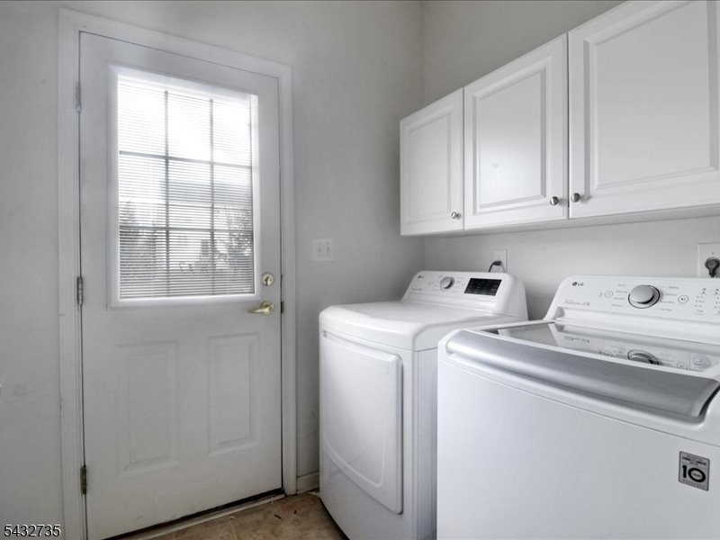 Grande At Crystal - Residential Lease
