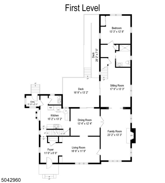 Main image without alt text