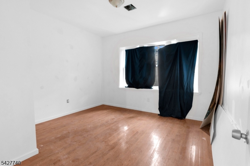 Elizabeth Port - Residential Income