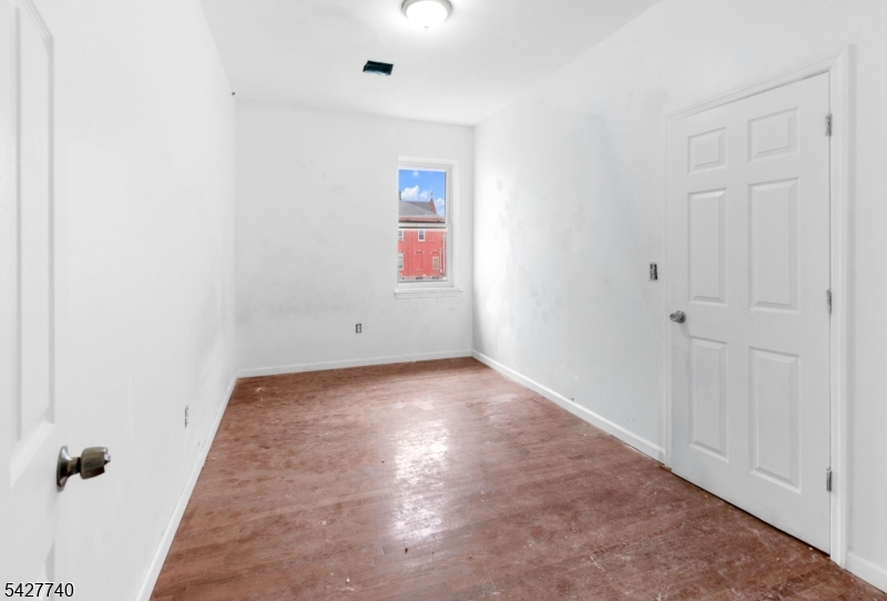 Elizabeth Port - Residential Income