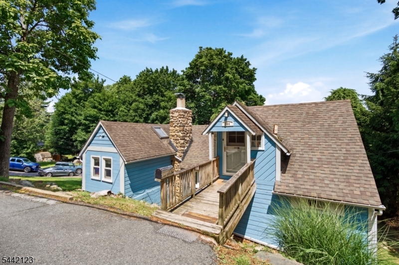 LAKE MOHAWK - Residential