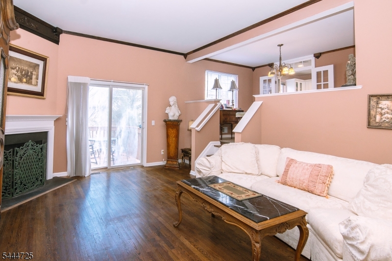 Whispering Way - Residential