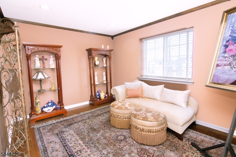 Whispering Way - Residential