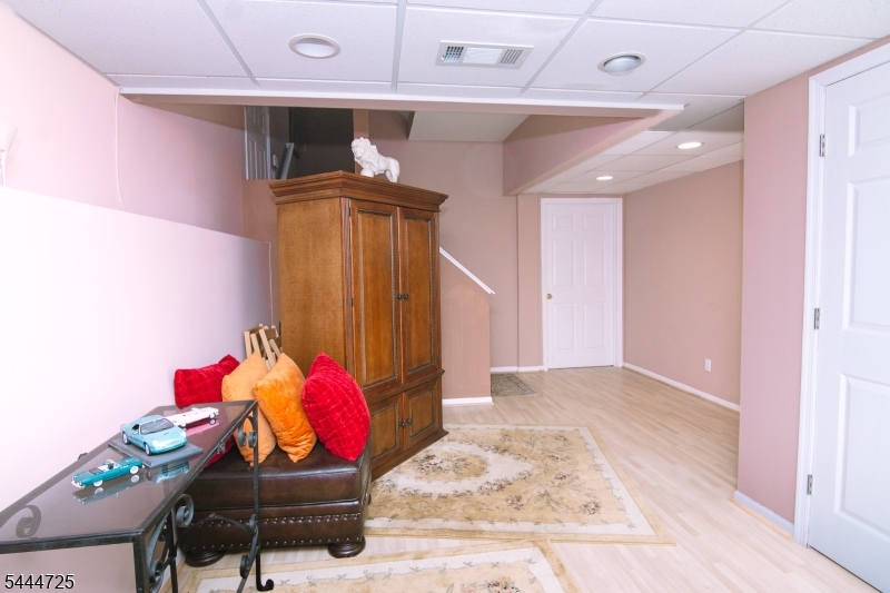 Whispering Way - Residential
