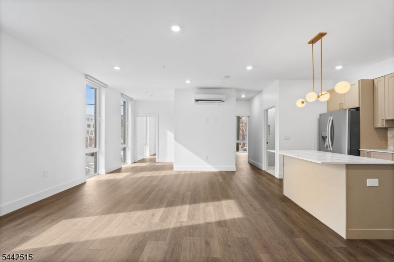 The View at Lincoln Park - Residential