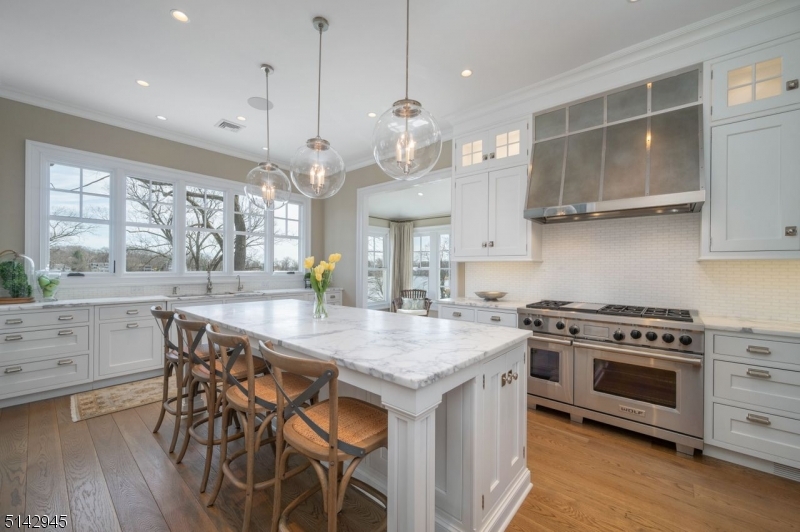 Lakefront - Residential