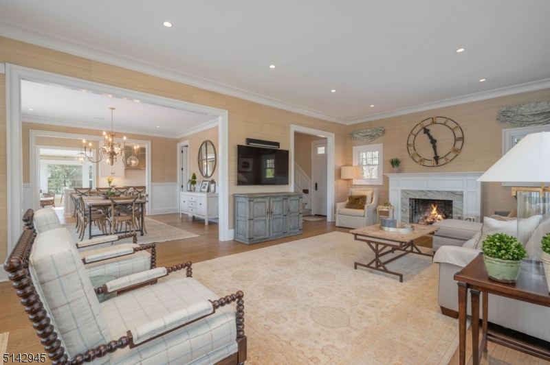 Lakefront - Residential
