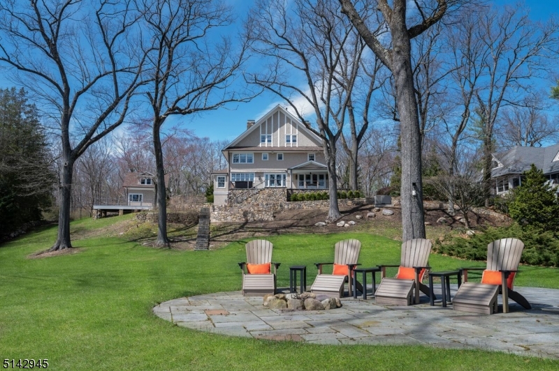 Lakefront - Residential