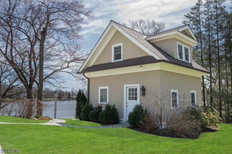 Lakefront - Residential