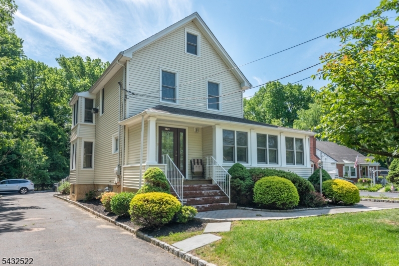 Professionals wanted. Stand alone office building. Perfect opportunity to own where you work. Great condition, lift for handicap access to first floor. Offices on the main two floors and finished Attic, walk up ideal for storage. Full basement, mostly finished.