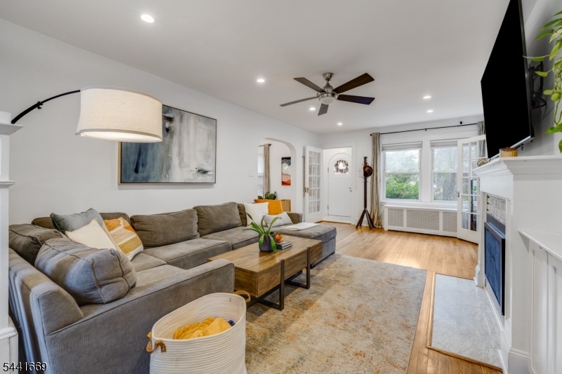 Englishtown - Residential