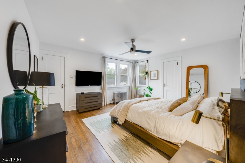 Englishtown - Residential