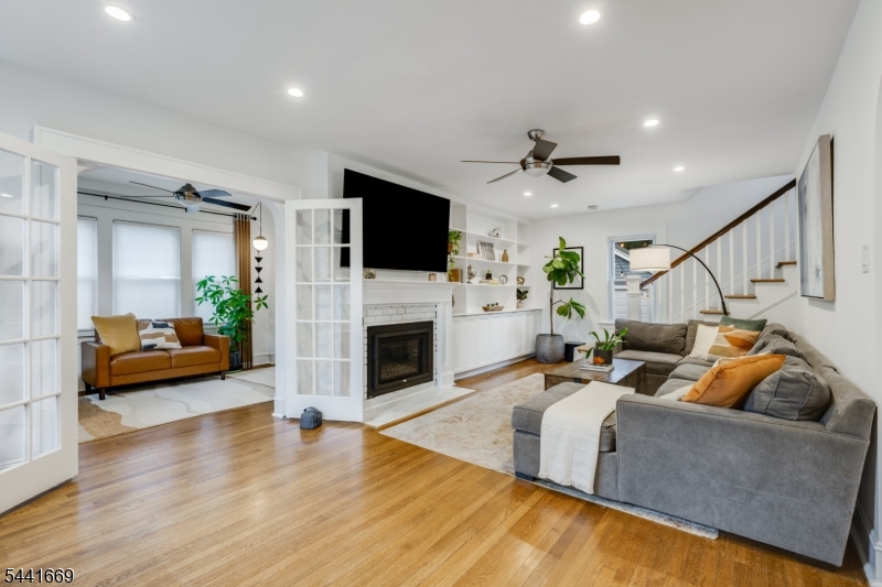 Englishtown - Residential