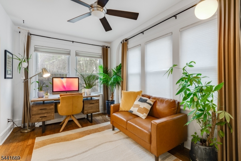 Englishtown - Residential