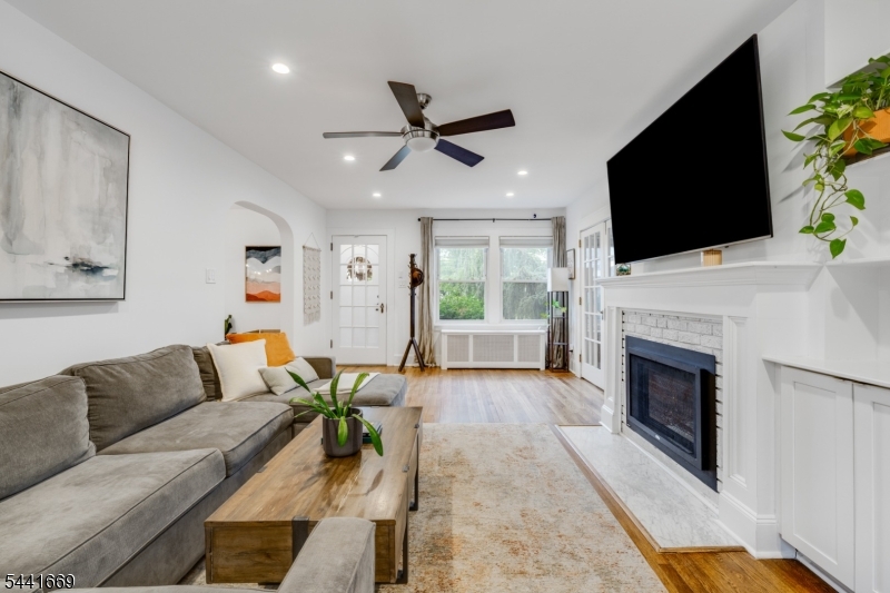 Englishtown - Residential