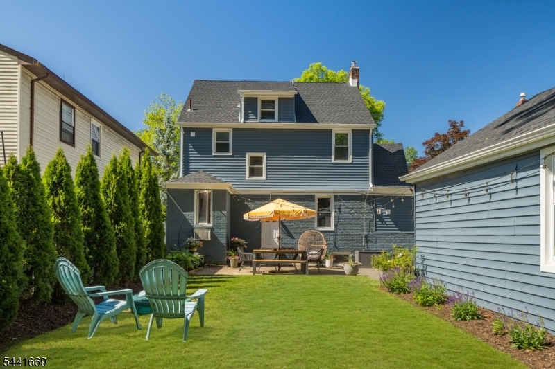 Englishtown - Residential