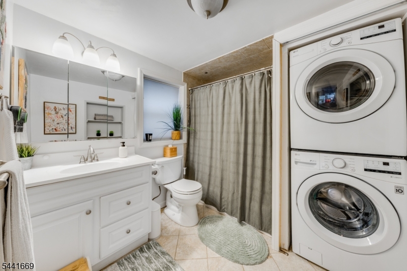 Englishtown - Residential